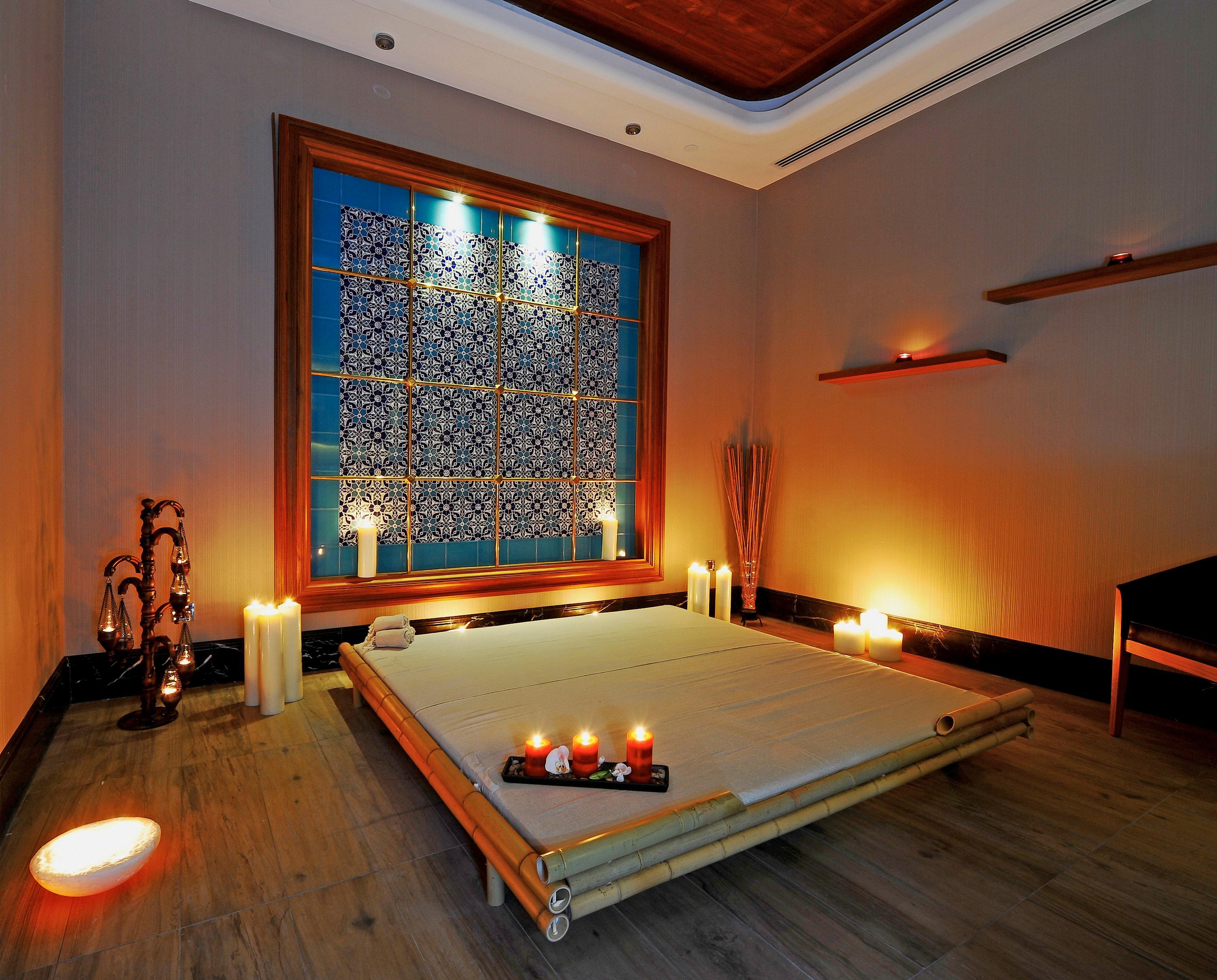 Crowne Plaza Bursa Convention Center & Thermal Spa By Ihg Exterior photo A massage room at a spa