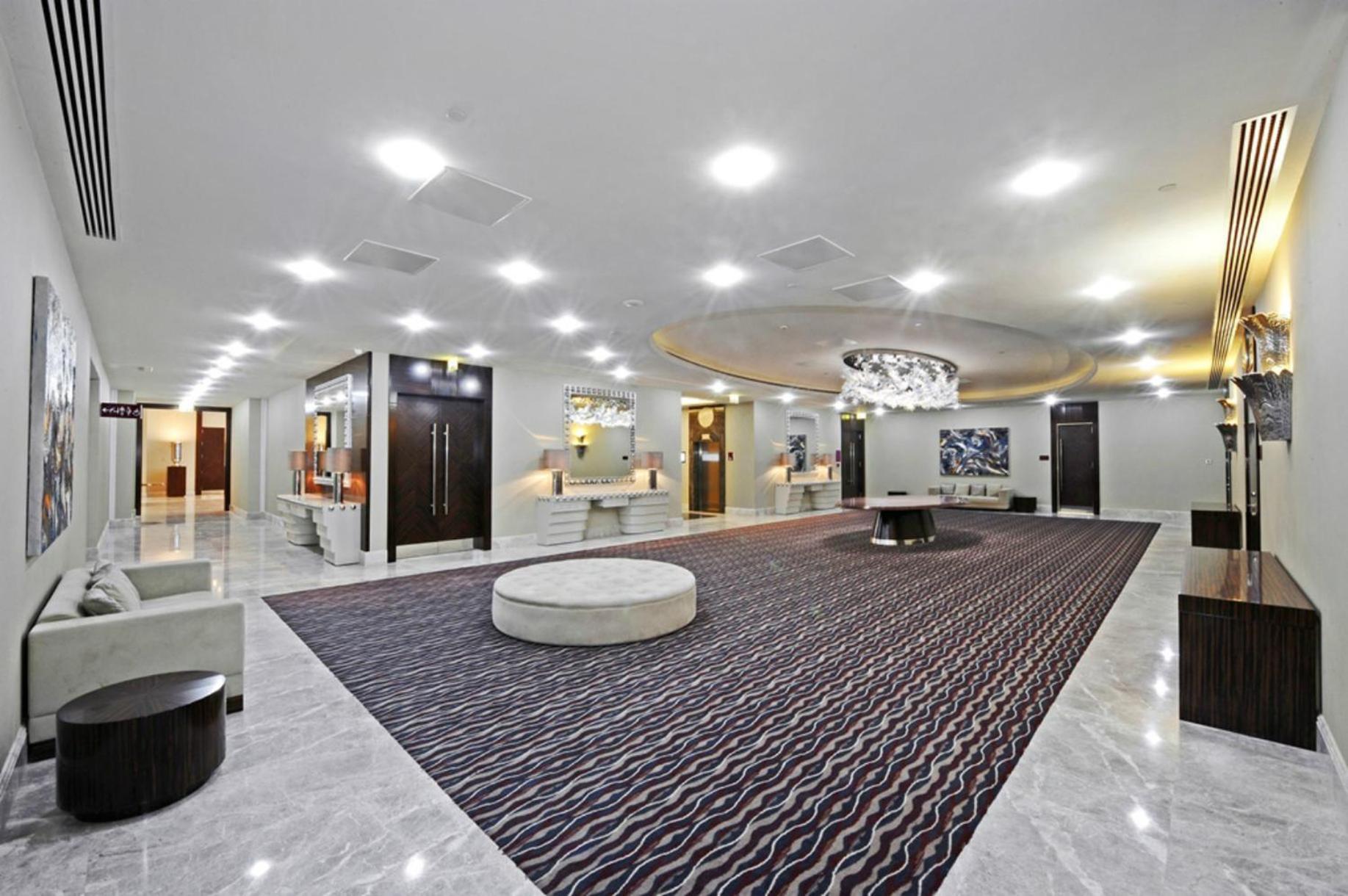 Crowne Plaza Bursa Convention Center & Thermal Spa By Ihg Exterior photo The lobby of the hotel
