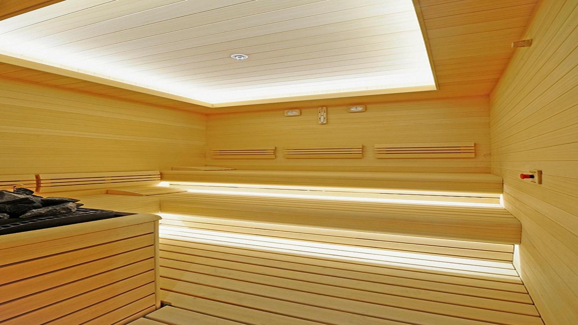 Crowne Plaza Bursa Convention Center & Thermal Spa By Ihg Exterior photo A modern Finnish sauna